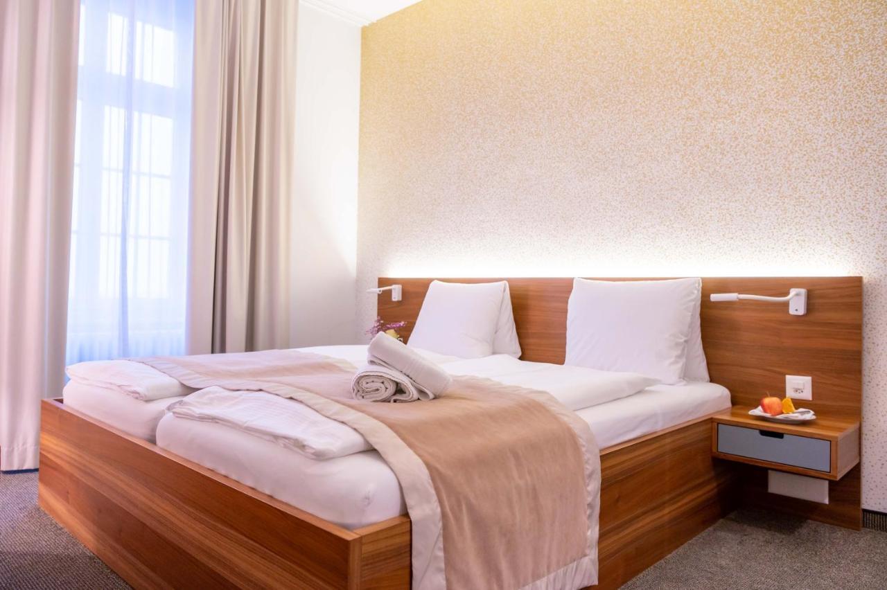 Hotel Engel Am Bahnhof Wädenswil Dış mekan fotoğraf