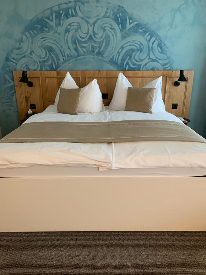 Hotel Engel Am Bahnhof Wädenswil Dış mekan fotoğraf