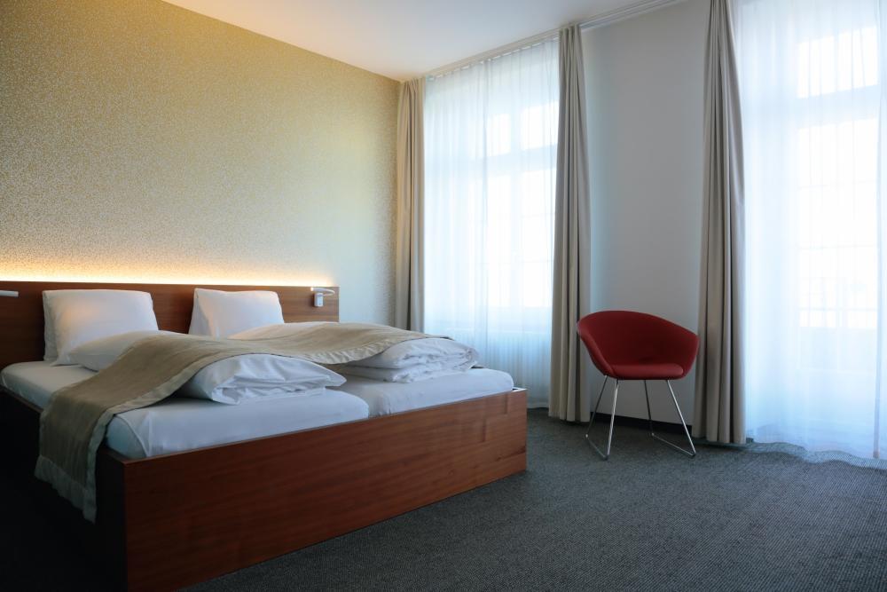 Hotel Engel Am Bahnhof Wädenswil Dış mekan fotoğraf